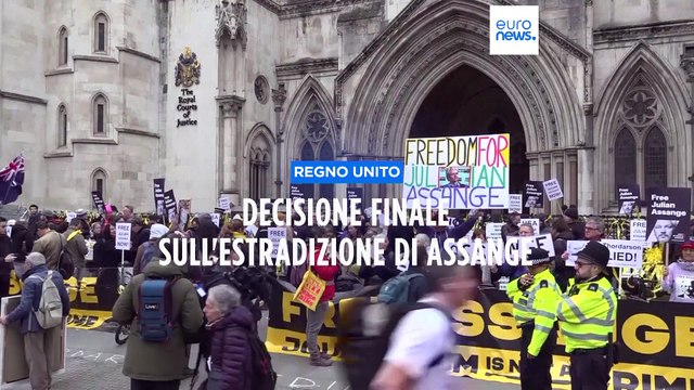 Londra, inizia l'ultima udienza per l'estradizione di Assange: negli Usa rischia 175 anni di carcere