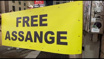 A Milano manifestazione davanti al consolato britannico per Assange