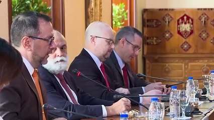 Venezuela e Rússia ampliam cooperação petroleira e citam uso de energia nuclear