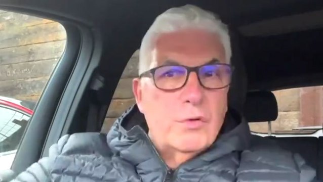 Mitch Winehouse speaks out after Amy statue’s Jewish necklace covered with Palestine sticker