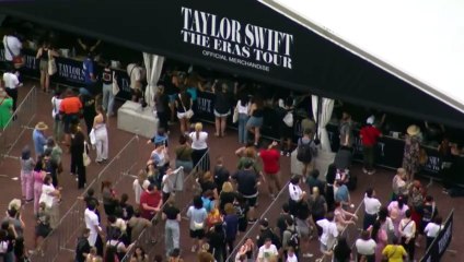 Fans queue for merchandise days before Sydney concerts
