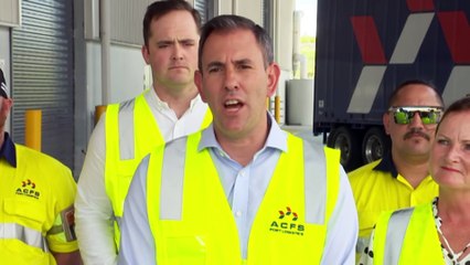 Australian workers see real increase in wages for the first time in almost 3yrs