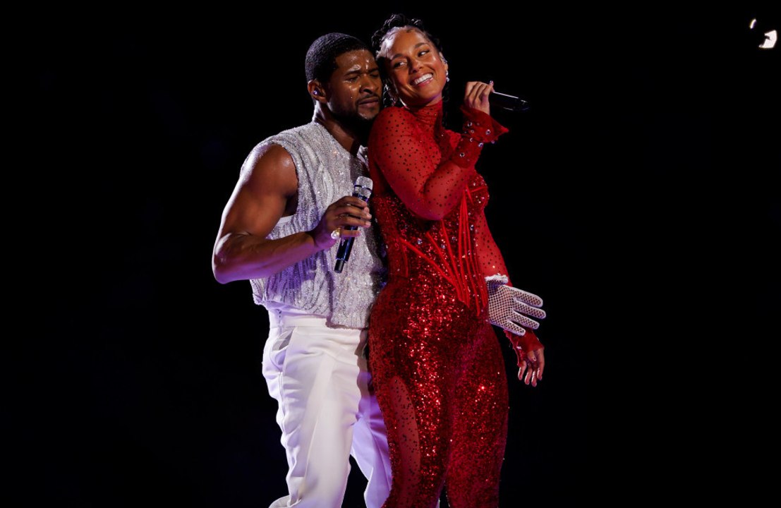 Usher verteidigt super bowl-auftritt mit alicia keys