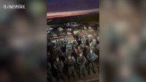 La Guardia Civil no permite que los agricultores que hacían noche en Desguaces La Torre salgan hacia Madrid