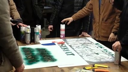 Sokaklara “Yaşasın şeriat” yazdılar!