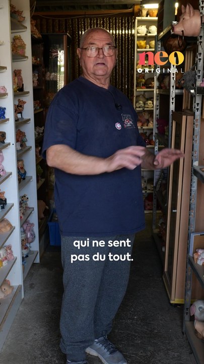 Christian Viguier est collectionneur de figurines de cochons (tirelires, théières, sculptures...). Il en a de toutes sortes et plus de 5 000 au total. Nous l’avons rencontré dans sa "porcherie" !  