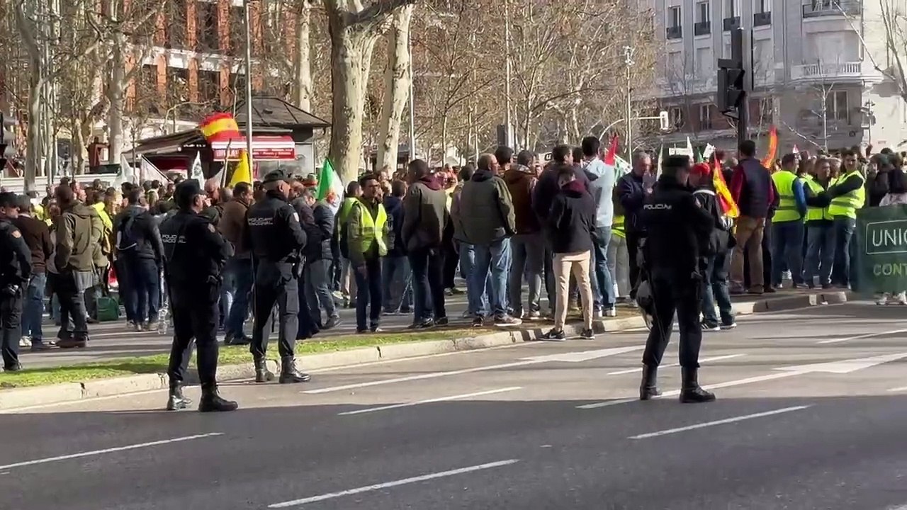 ARRANQUE / La protesta de agricultores en Madri...