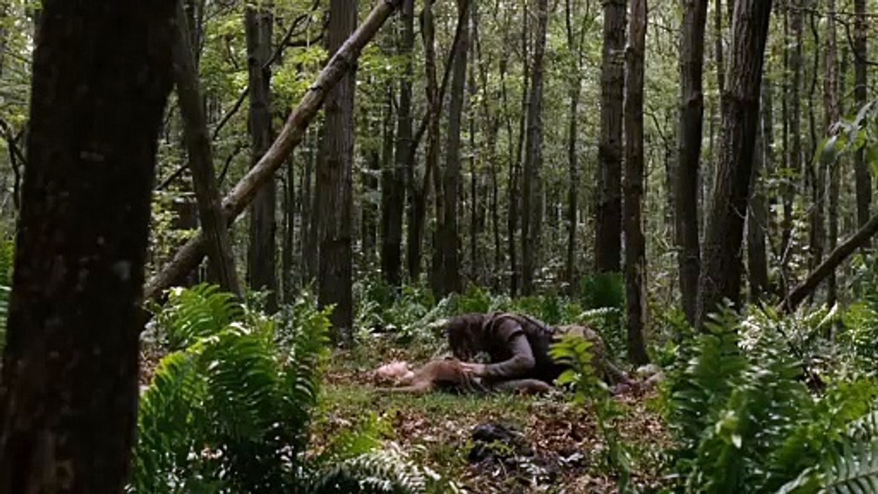 Emma Watson Kissing Douglas Booth - Noah