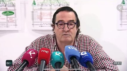 El presidente de la Asaja Extremadura avisa al Gobierno si manda antidisturbios: "se van a abrir colmenas"