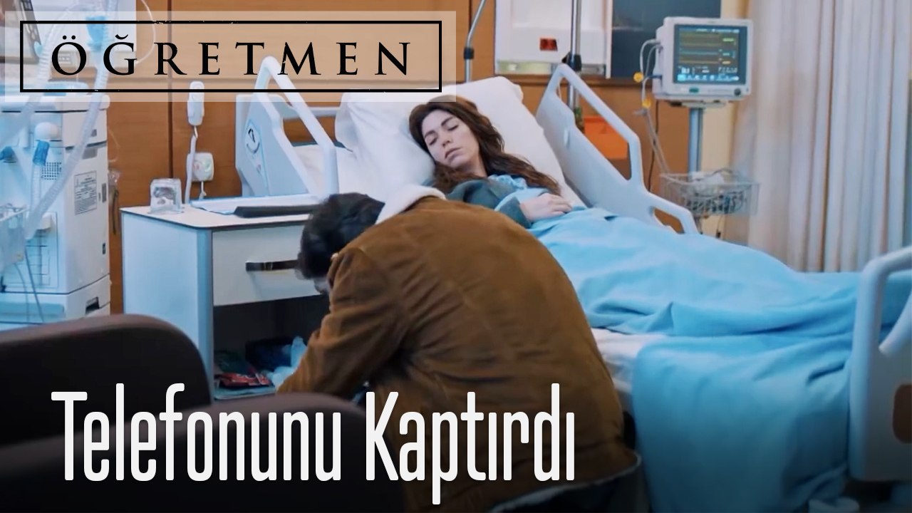 Telefonunu Kaptırdı