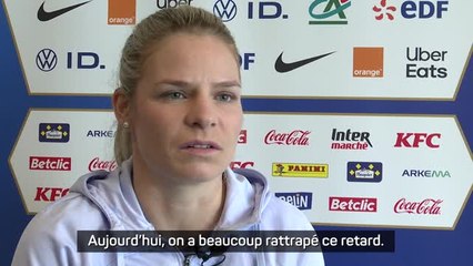 Bleues - Le Sommer : "Aujourd'hui, on a beaucoup rattrapé ce retard avec l'Allemagne"