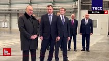 Putin, Kazan Havacılık Fabrikasını ziyaret etti