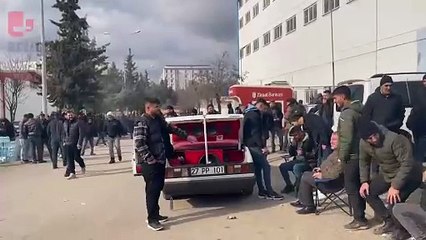 'Zam yap patron zam yap' şarkısını çalmıştı... Hem işten atıldı hem para cezası kesildi | Haber:  Sinan ŞAHİN