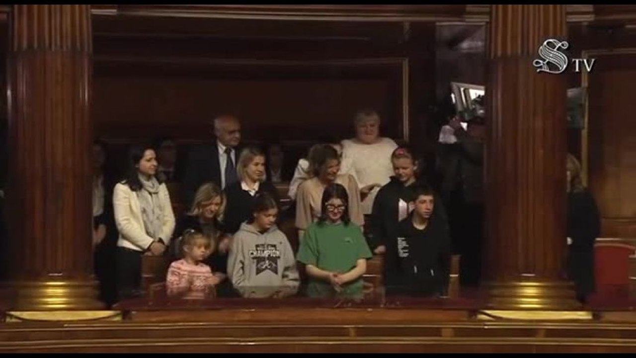 La Russa saluta una delegazione di ragazzi ucraini al Senato
