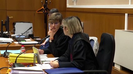 Daniel Alves é intimado a comparecer ao tribunal que o julga por estupro