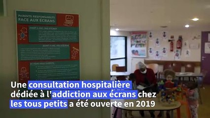 À Bondy, une consultation pour faire décrocher les jeunes enfants "accros" aux écrans