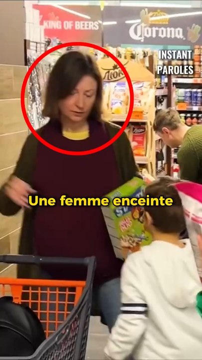 Cette maman ne peut pas payer tout ce qu’elle veut à son fils puis reçoit un soutien inattendu