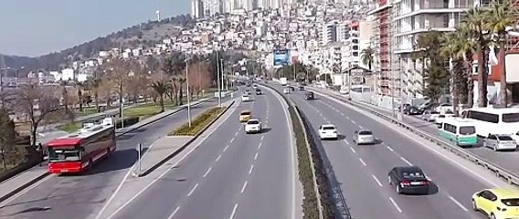 HD Stock Videos | Urban | Clear traffic [Widescreen Scope]