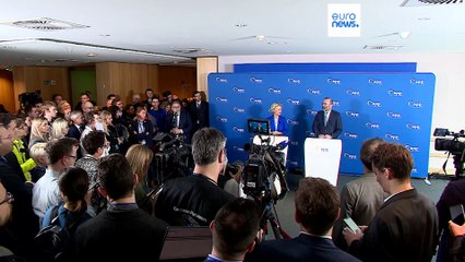 Von der Leyen não quer trabalhar com "amigos de Putin" no Parlamento Europeu