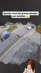 Un trou dans la route provoque le pire