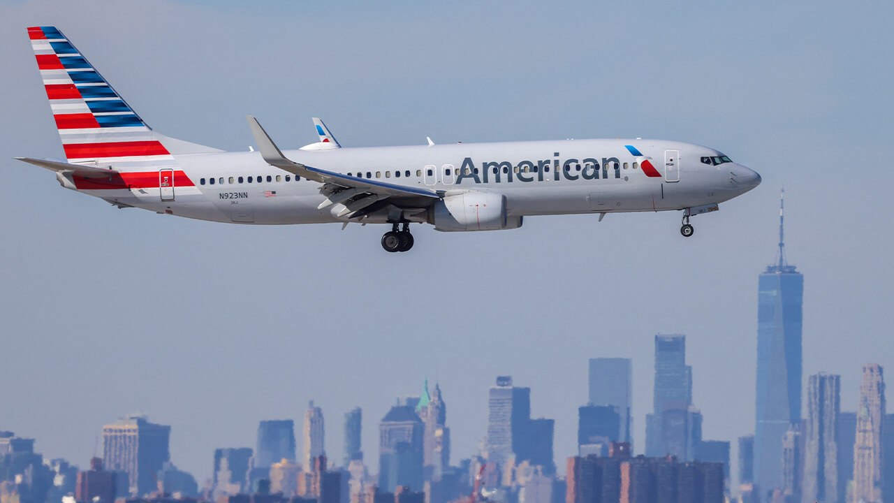 American Airlines hikes prices for checked bags up to $40