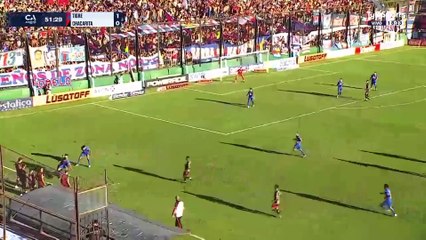 El momento de la agresión al jugador de Chacarita