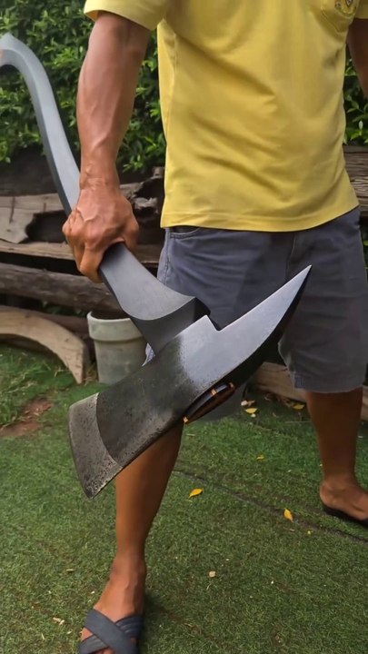 Crafting the largest ebony fire ax handle you will ever see 2024