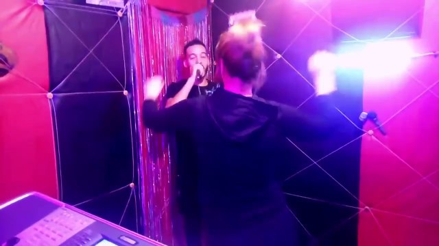 مريولة ترقص على أنغام الراي Cheb Nasro Tlemceni Avec Bady Maestro - Ana Mtwahachha W Hiya Dayra Rayha