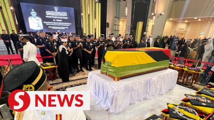 Sarawakians pay tribute to late Taib at state funeral