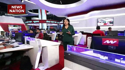 Ghaziabad News : Ghaziabad के सड़क में पुलिस से भागता दिखा कार सवार