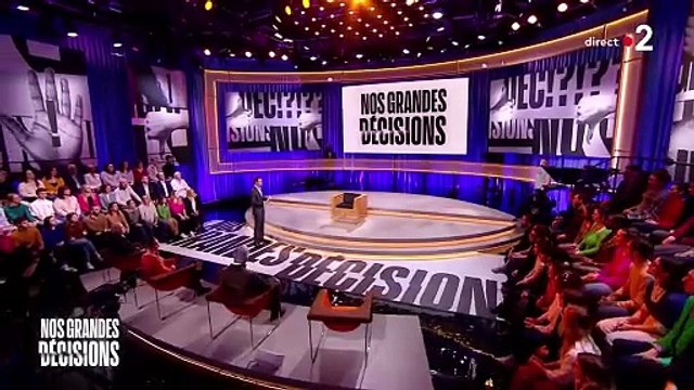 Hugo Clément a présenté le troisième numéro de Nos grandes décisions sur France 2 ce mercredi 21 février 2024.