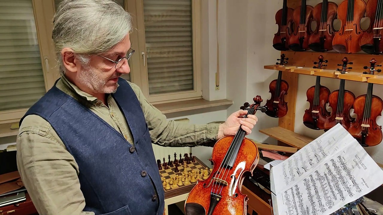 Beispielvideo wang meng stradivari **** nr.1