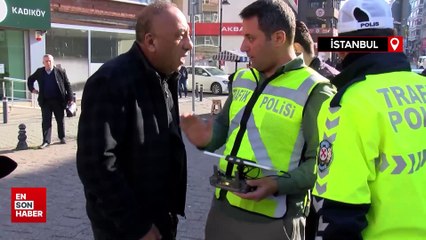 Kadıköy'de yayalara geçiş hakkı vermeyen sürücülere ceza