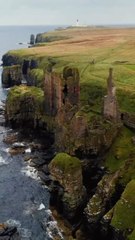 LES PLUS BELLES RUINES du Chateau de Sinclair et Girnigoe à Wick en Écosse