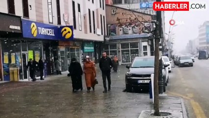 Erzurum'da kar yağışı etkili oluyor