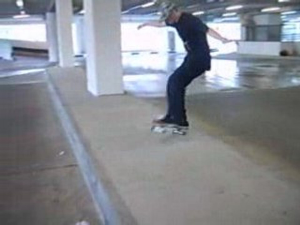 FAKIE BIG SPIN MANUAL - CHANNEL