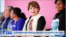 Delfina Gómez entrega tarjetas del programa Mujeres con Bienestar en Huixquilucan