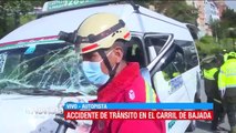 Un accidente de tránsito se registra en el carril de bajada de la Autopista que une El Alto-La Paz