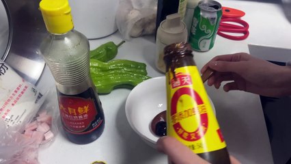 Chinese Couple Dinner VLOG: Shredded pork and green pepper and Fried Mushrooms with Broccoli