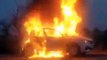 Video: भाजपा नेता की चलती कार में लगी भीषण आग, गाड़ी से कूदकर बचाई जान