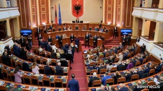 Il Parlamento di Tirana ha approvato il Protocollo Italia-Albania sui migranti