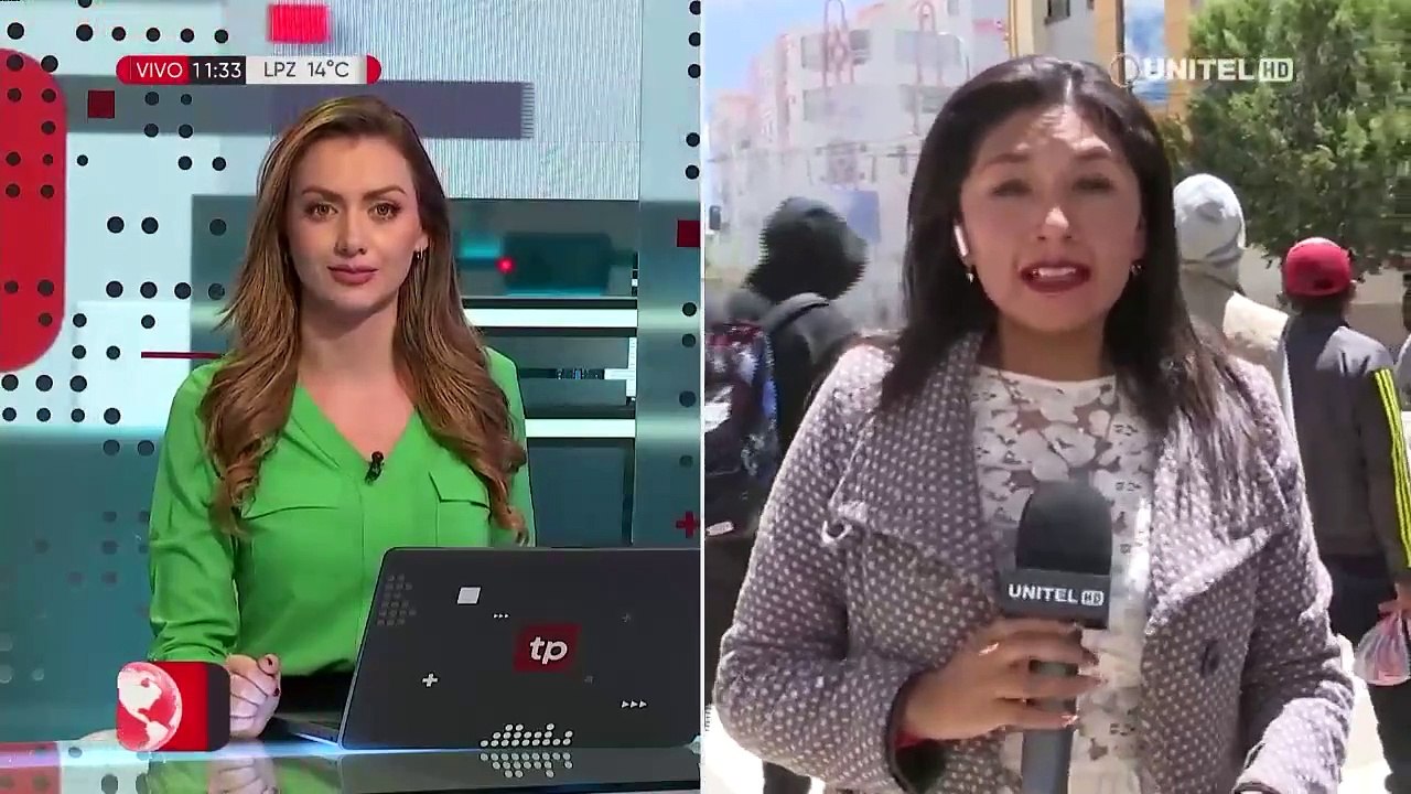 Suben la tensión en Oruro por los pasajes: choferes y universitarios se enfrentan en medio de gasificación policial