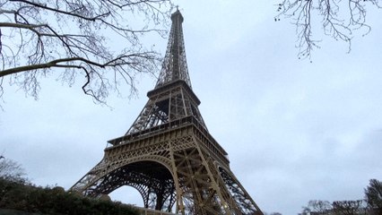 Quatrième jour de grève à la tour Eiffel, la mairie de Paris ciblée