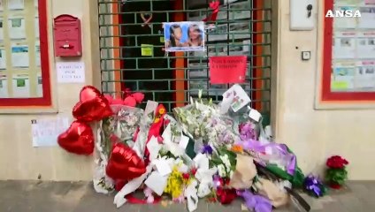 Femminicidi Cisterna di Latina, chiesa e piazza gremite per i funerali