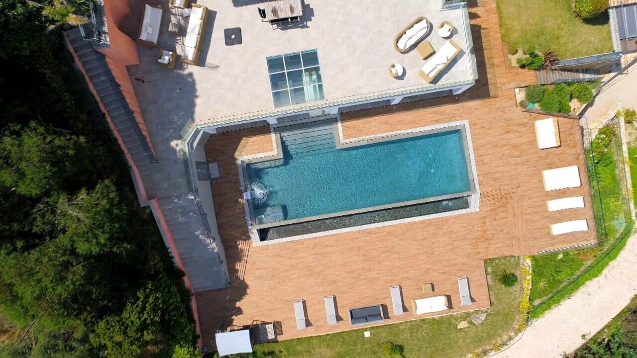 Bande annonce "Travaux XXL : piscines et lagons"