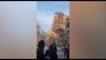 El vídeo del incendio en Valencia que está devorando un edificio con personas dentro