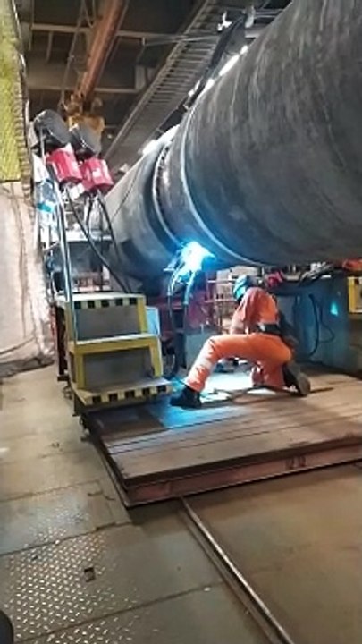 Avtomat welding machine