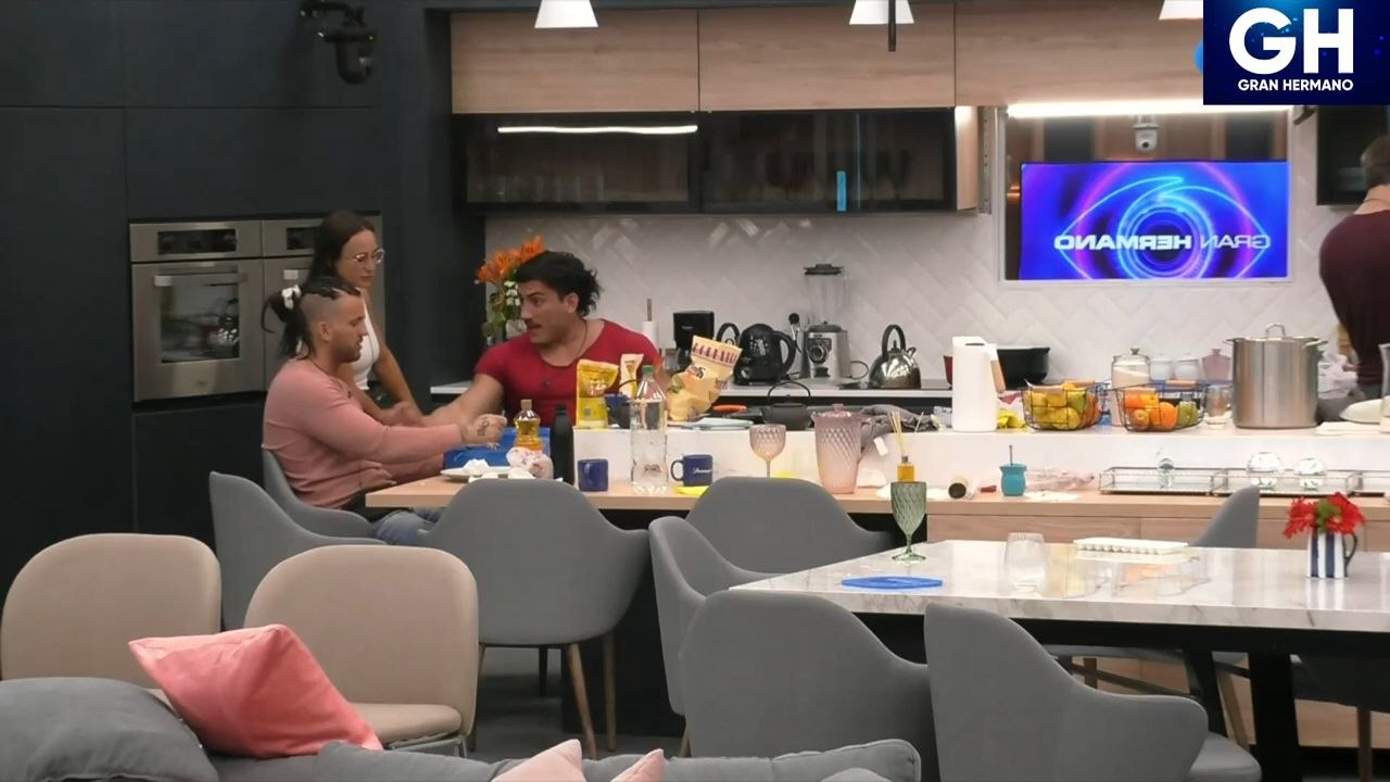 Thaigo con los monitos - GH 2022