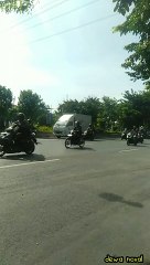 2 truk jadi 2 bis tayo