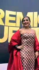 ¡Las animadoras de Premio Lo Nuestro 2024 deslumbraron en la alfombra magenta!